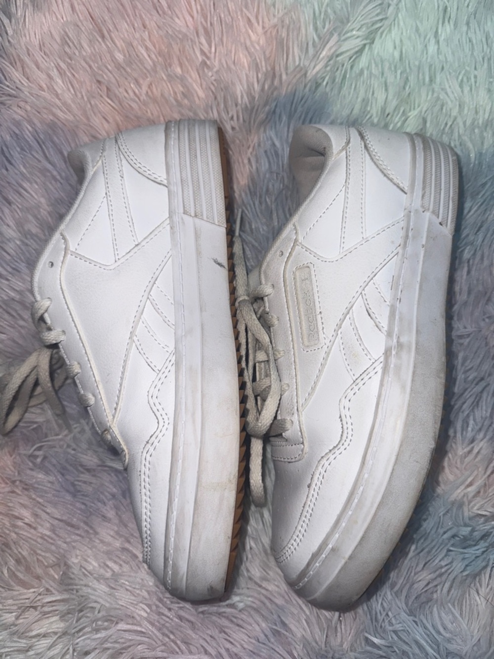 Reebok’s White Lace-Up Casual Sneakers memory tech